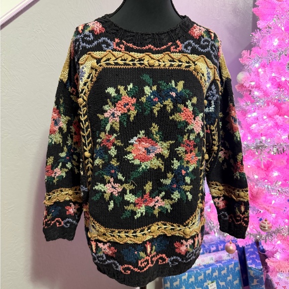 Crystal-Kobe Sweaters - Black Floral Crewneck Sweater - Women